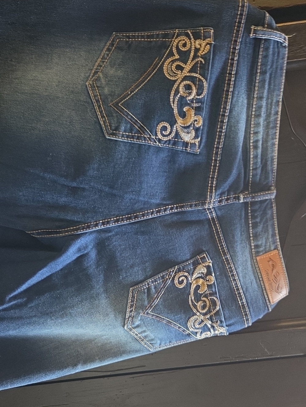Bluejeans Distressed Some Rips For Style - Picture 8 of 9